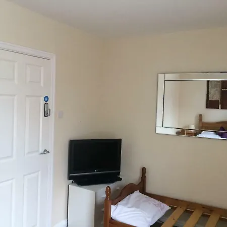 Priory Bed and Breakfast *