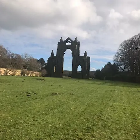Priory Bed and Breakfast *